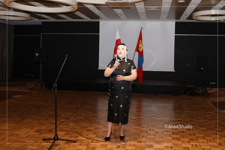XV чуулганы гэрэл зургийн цомог · Варшав, 2019 · Azaa Studio — © Azaa Studio