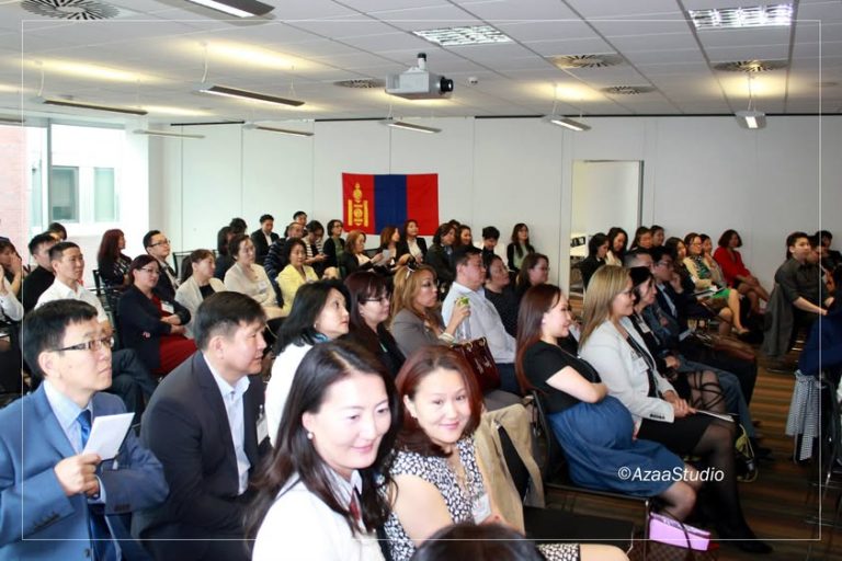 XI чуулганы гэрэл зургууд · Лондон, 2015 — © Azaa Studio
